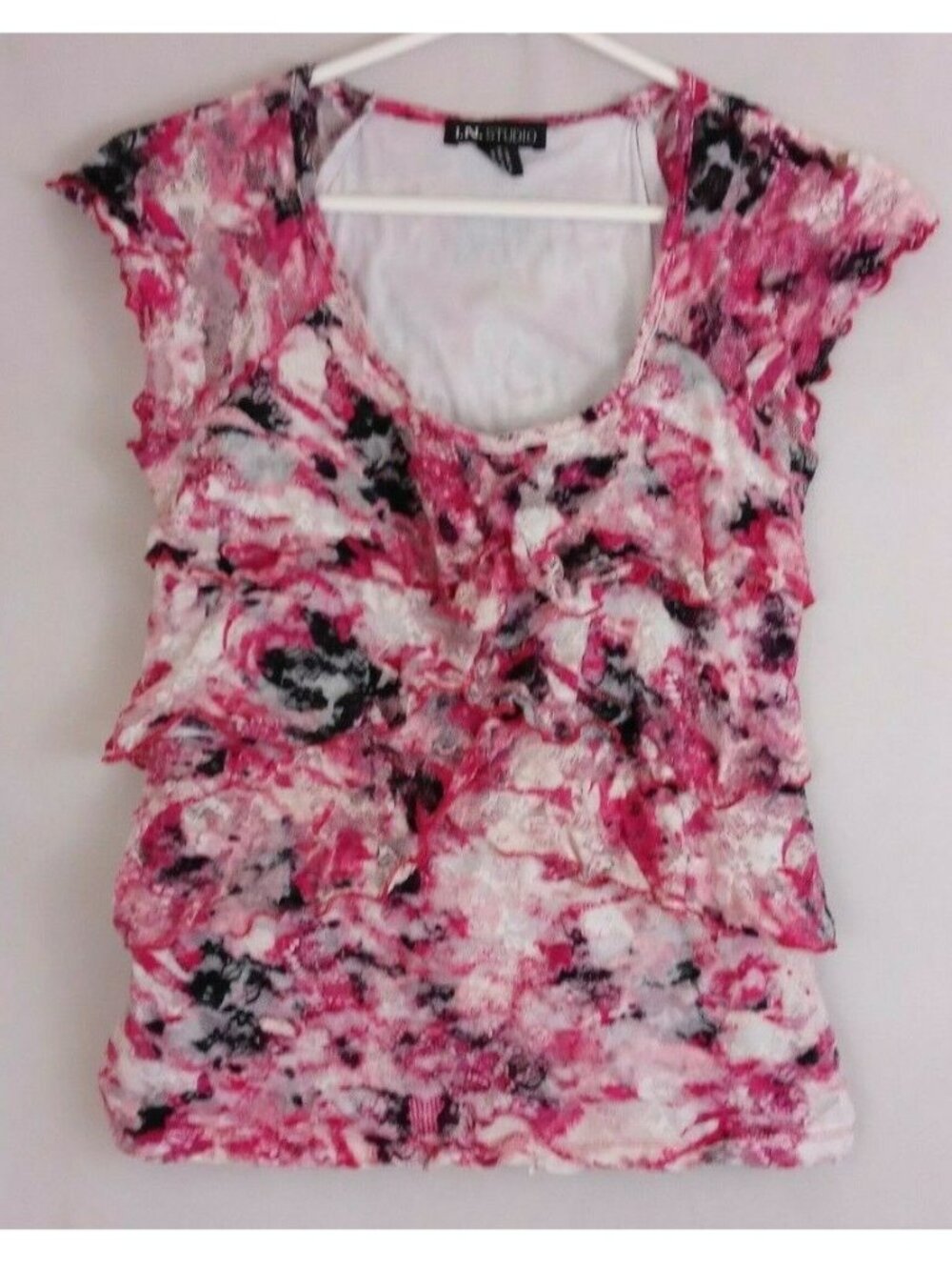 I.N. Studio Women's Top Pink, Black, & White Floral Lace Lined Blouse Size Small